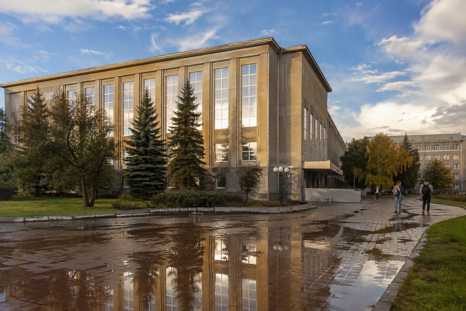 ВятГУ начал прием заявок на подготовительные курсы к ЕГЭ и ОГЭ